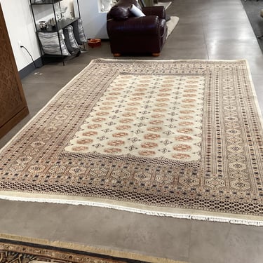 8x11 Hand-Knotted Rug