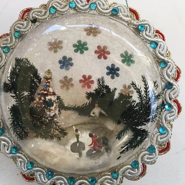 Vintage Christmas Ornament Miniature Skaters, Winter Scene Diorama, Clear Plastic Hand Made Ornament With Skating Threesome, 5&quot; Diameter 