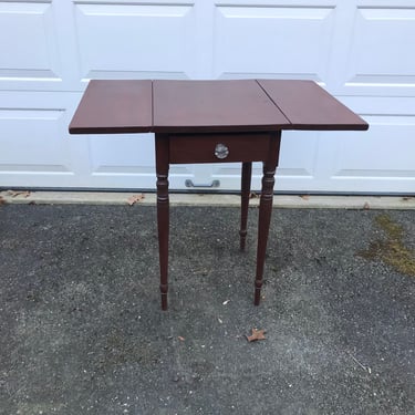 Antique cherry drop leaf one drawer stand 