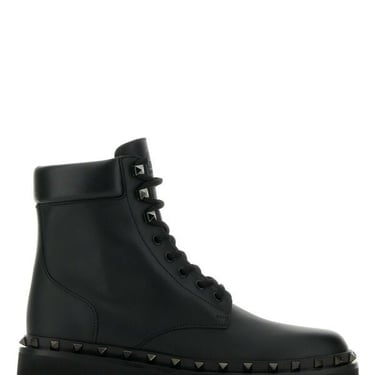 Valentino Garavani Women Combat Boot | Rockstud |