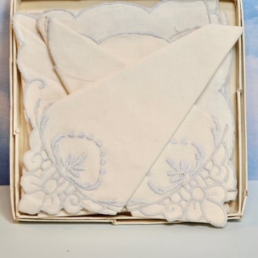 Beautiful Madeira Hand Embroidered Cutwork Napkins Set White With Soft Blue Embroidery Flawless New Old Stock In Original Box Wedding Gift 