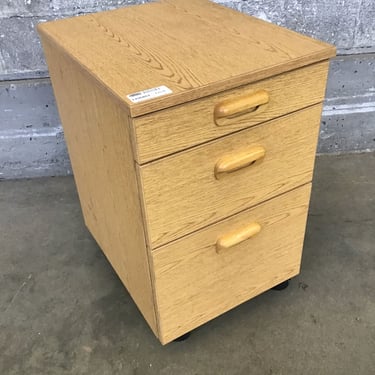 Charming Nightstand (Seattle)