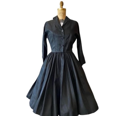 1950s dress, fit and flare, black taffeta, vintage 50s dress, mrs maisel, full skirt, rockabilly, small, cuffs 