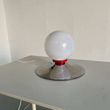 Vintage Plastic White Sphere and Chrome Table Lamp, 1970s Mid-Century Space Age or Atomic Age Lamp 