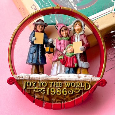 VINTAGE: 1986 - Medley Hallmark Keepsake Ornament in Box - Joyful Carolers - 