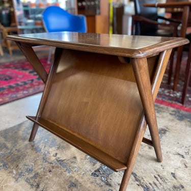 Mid Century Heywood Wakefield Maple Magazine Side Table