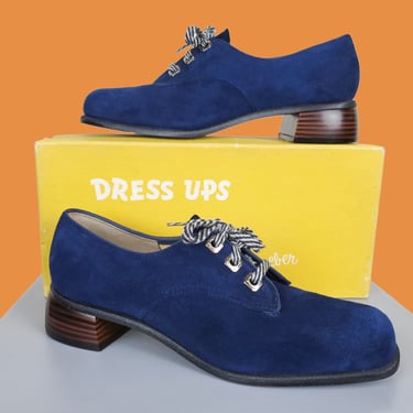 Blue suede mod oxfords. Vintage DEADSTOCK 1960s Dress Ups by Weber. Navy with moderate heels, striped laces. (7 SLIM) 