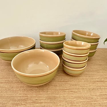 Vintage Gibson Designs Retreat Green Bowls - Mixing, Soup/Cereal, All Purpose 