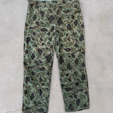 Vintage 38 Waist x 29 Inseam Camo Military Pant Trousers | duck hunter camouflage Pants | 
