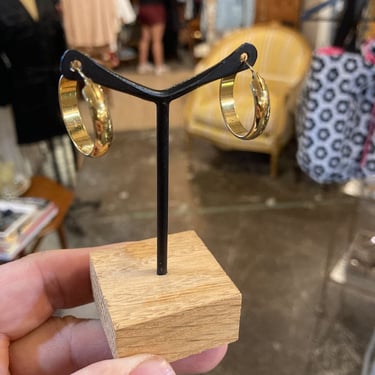 Vintage gold filled hoop earrings - .75 in