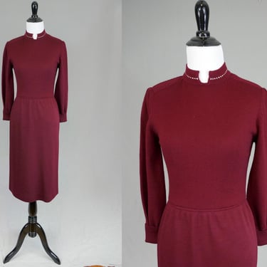 70s Knit Dress - Burgundy with White - Classy - Vintage 1970s - S 