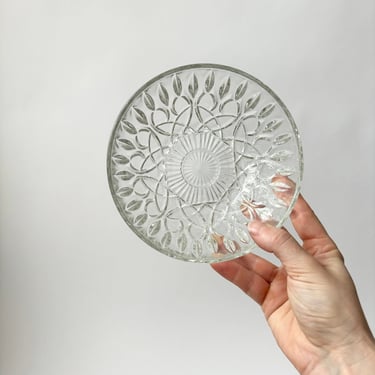 Vintage Pasari Pressed Glass Crystal Woven Pretzel Designed Catchall Bowl 