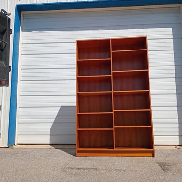 Mid-Century Modern Danish Modern Poul Hundevad Style Teak Double Bookcase 