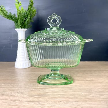 Indiana Glass covered pedestal candy dish - vintage apple green glass 