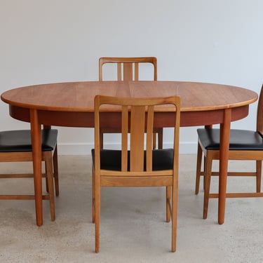 Mid Century Danish Modern Oval Butterfly Dining Table 