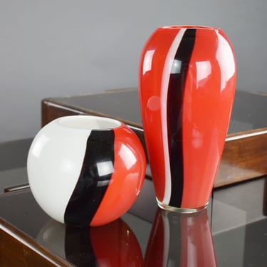 Set of Two Handblown Vases from 80's,Mid Centrury Red, White and Black Glass Wases, Vintage Handmade Decor, Modern Home Decoration, Retro 