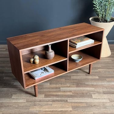 Mid-Century Modern Walnut Credenza or Bookcase, c.1960’s 