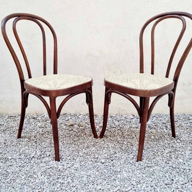 Pair of Mid Century Modern Thonet Style Dining Chairs / Bentwood and Rattan / New Wicker Seats / Cafe Bistro Thonet Chairs / Italy / '80s 