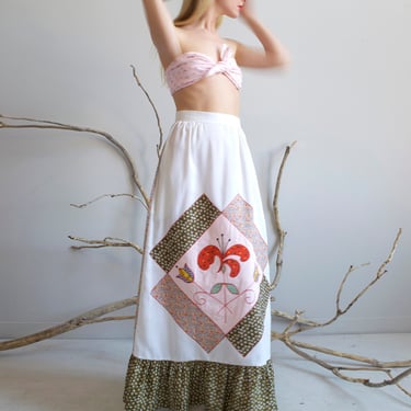 70s white calico patchwork maxi skirt / XS S 