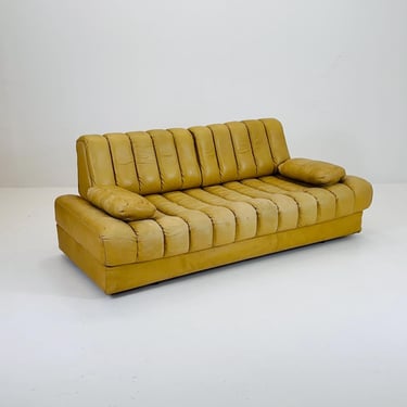 Mid century cognac leather Sofa bed Ds 85 from De Sede Switzerland 1960s 