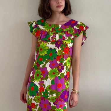70s barkcloth dress / vintage green magenta tropical floral ruffle collar house muu muu midi dress | Medium 