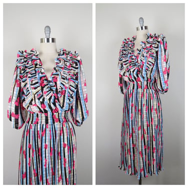 Vintage 1980s pleated dress, Diane Freis style, puff sleeve, ruffle neck, accordion pleats, size medium 