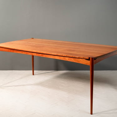 Thomas Moser Cherry Dining Table