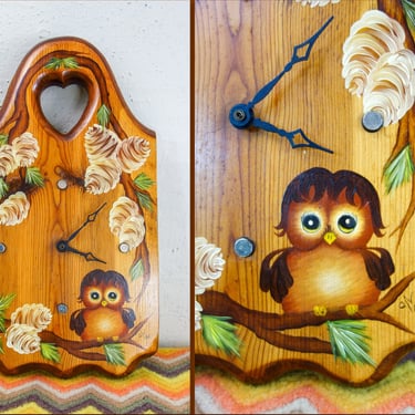 Vintage 80s clock w/ cute owl woodland scene, 70s 1980s rustic cabin cottagecore home decor, wood wall clock for kid's room pine cone art 