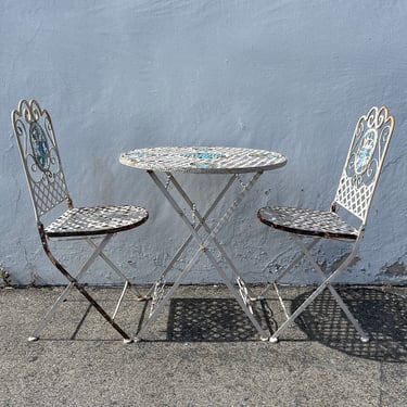 Gorgeous Vintage 3 Piece Garden Bistro Set Patio Set Iron Table Chair Outdoor Balcony Furniture Shabby Chic White Folding Table Chair 