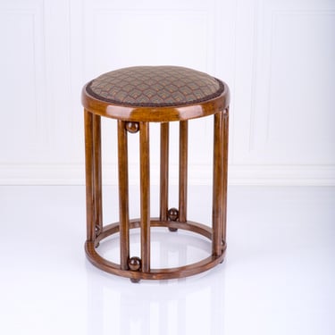 Thonet stool/ Vintage Thonet chairs/ Thonet chairs antique/ Thonet dining chairs/ thonet bentwood chairs 