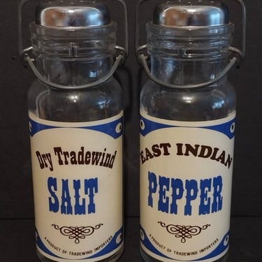 Vintage Tradewind Importers Salt & Pepper Shakers Wheaton Glass USA 7