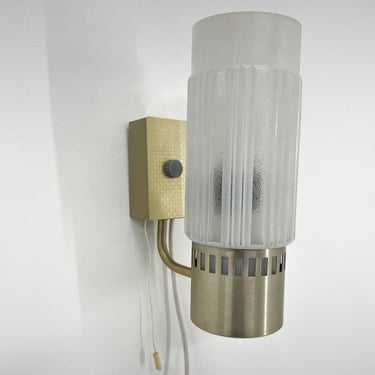 Mid-century Wall Lamp, Czechoslovakia, 1970's / Vintage Wall Lamp / Original Switch / Vintage Lighting 