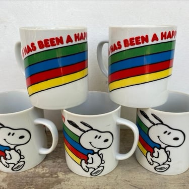 Mid Century Snoopy Mugs, Rainbow Peanuts Mug Set Of 5, 1958  United Feasure Syndicate Inc. 