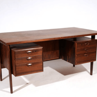 Kai Kristiansen Rosewood Executive Desk – Mid-Century Modern Danish Design