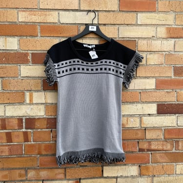 vintage 70s grey and black fringe short sleeve knit blouse / xs s extra small 