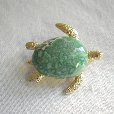 Vintage Green Stone Sea Turtle Brooch 