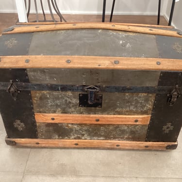 Vintage Steamer Trunk