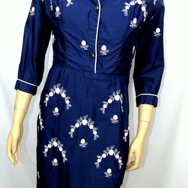 Vintage 50s Asian Dress  Blue White  Midi Dress Side Metal Zipper Button Front Wiggle Skirt Embroidery Cotton Dress Pin Up Dress Asian 