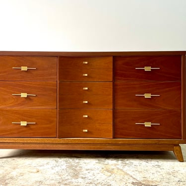 Vintage 1960s Mid Century Modern 9 Drawer Dresser Mainline by Hooker 