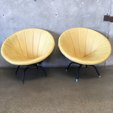 Pair of Butter Yellow Mid Century Modern Zori Swivel Saucer Chairs