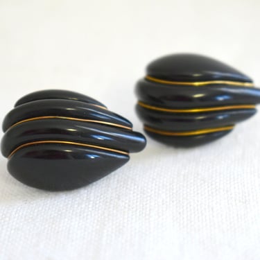 Vintage Black Hard Plastic Tear Drop Post Earrings 
