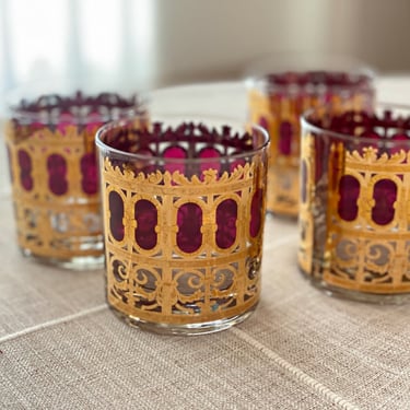 Culver glassware, 4 Cranberry Scroll cocktail glasses. Mid Century barware tumblers for old fashioneds, manhattans & whiskey on the rocks 
