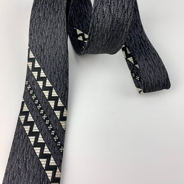 1960's Zig Zag Striped Tie - Narrow Mod Style - in Black, Gray & White 