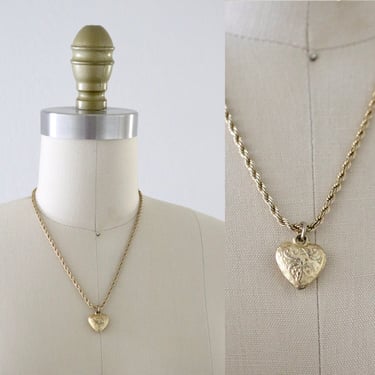 golden heart pendant necklace 