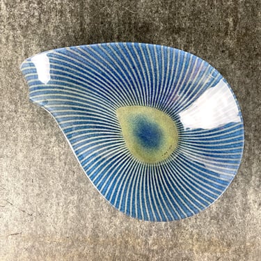 Maurice Heaton art glass teardrop bowl - mid century decorative art 