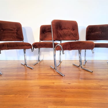 Mid Century Set of Four Tubular Chrome Dining Chairs 