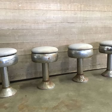 Amazing Vintage Bar Stools (Tacoma)