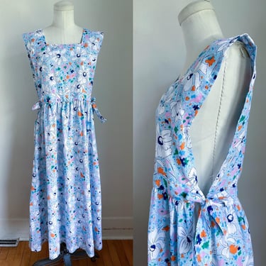 Vintage 1970s Blue Floral Apron Dress / Pinafore // size M 