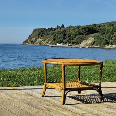 Vintage Round Bamboo coffee table / modern coffee table/ modern Bamboo table / side table / 1960s 