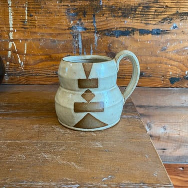 Mug - Warm White with Brown Geometric Shapes 